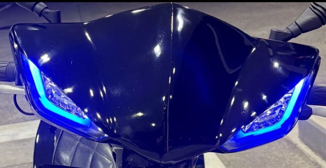 ゴ*ん様 シグナス3 型　フロントマスク