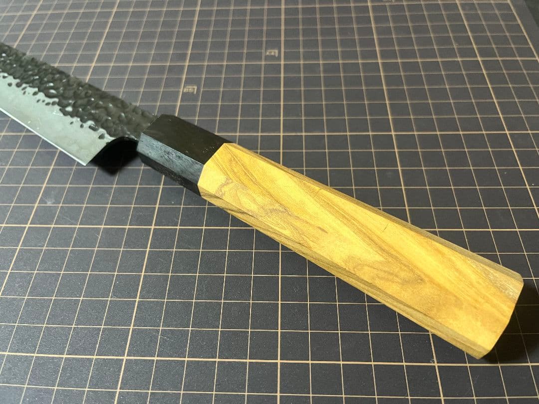 Ｖ金10号 刺身包丁 黒打鍛造 ダマスカス V10 八角柄 先丸柳刃 包丁