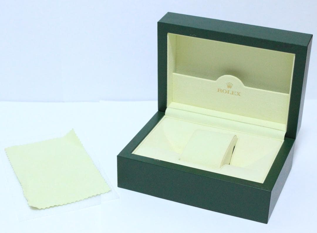 ロレックスサブマリーナーの箱など　合計９点