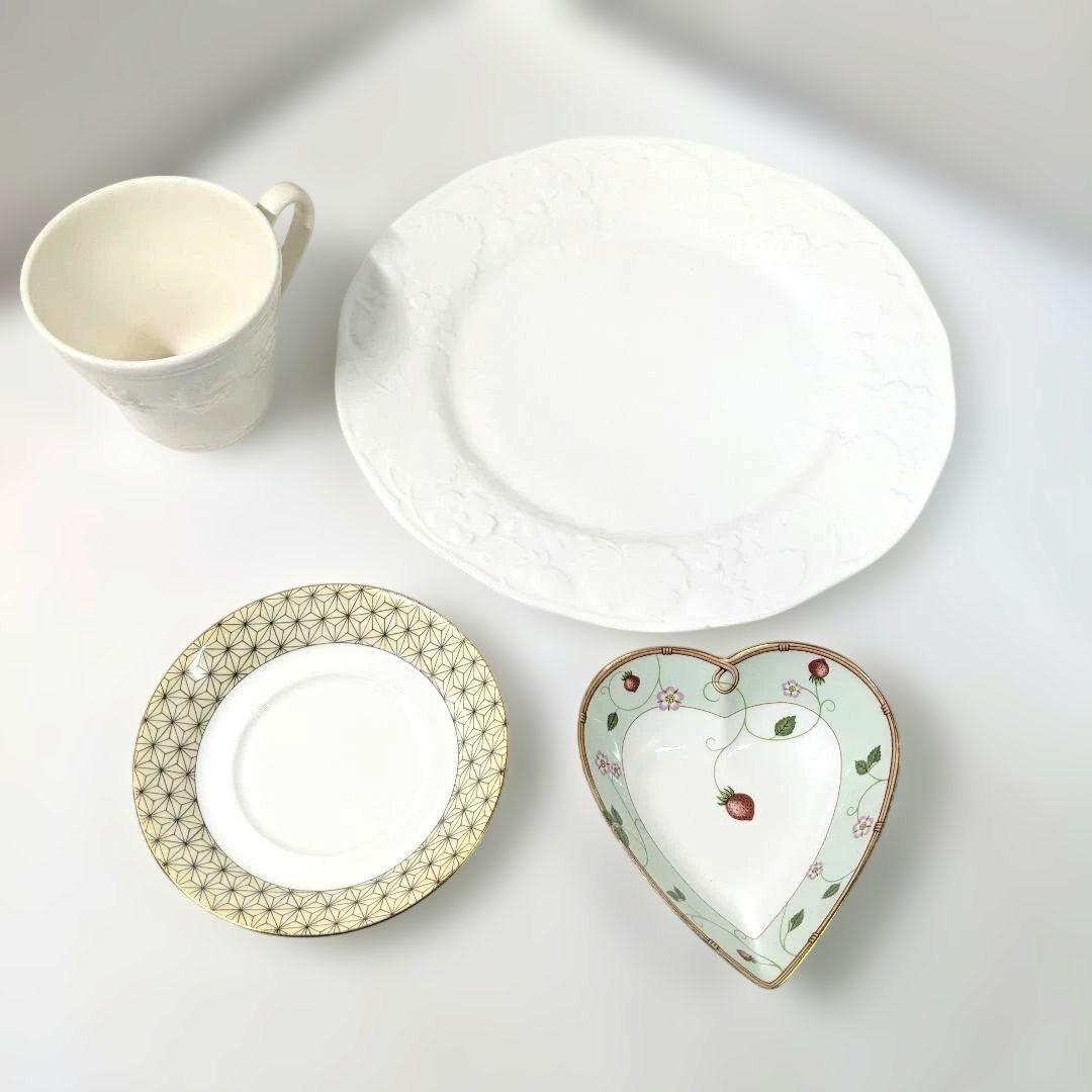 ウェッジウッド  小皿　大皿　コップセット