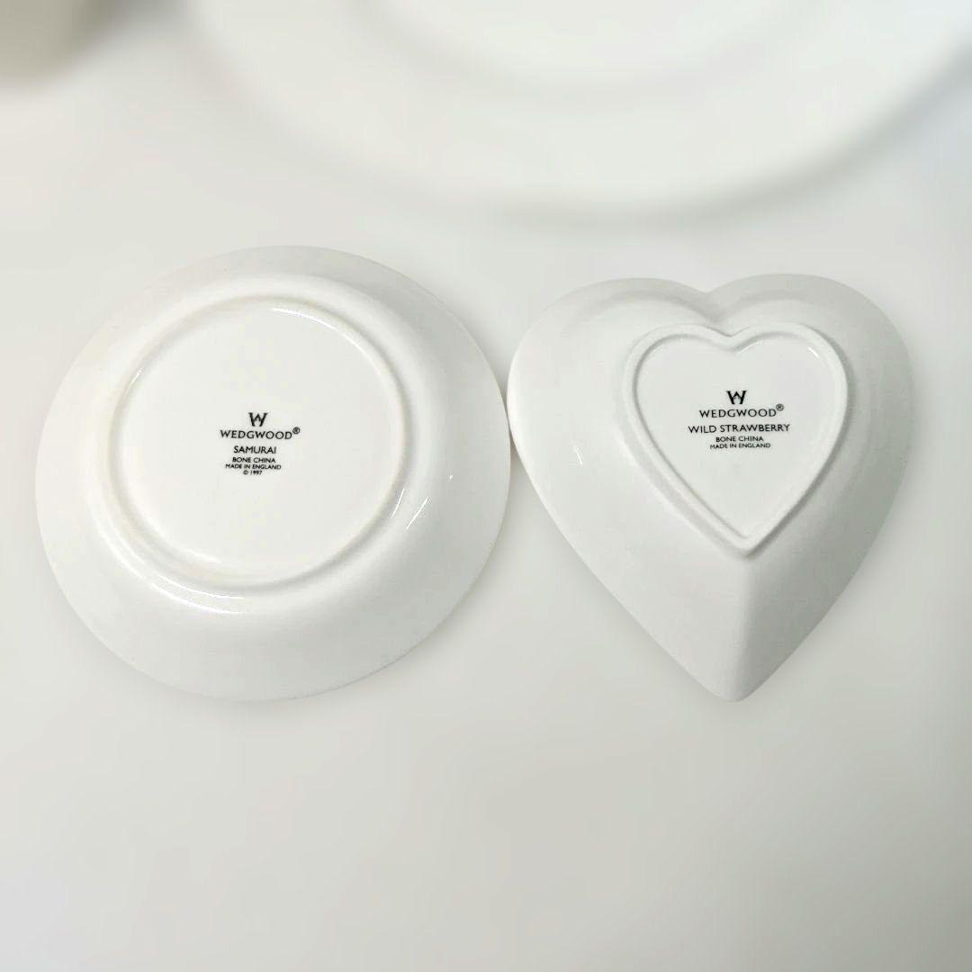 ウェッジウッド  小皿　大皿　コップセット