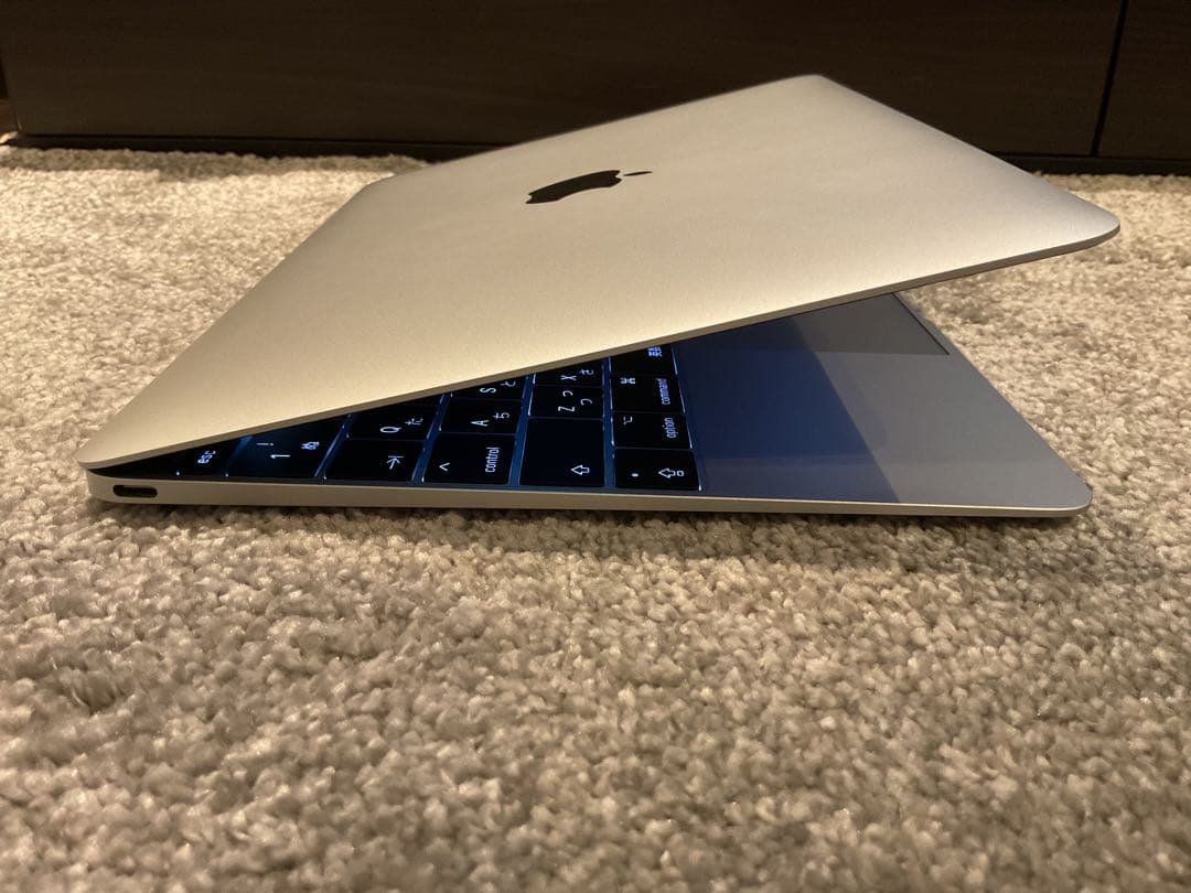K*e様 Apple MacBook 12インチ シルバー極上美品
