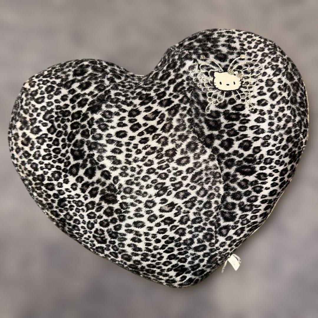 ハローキティ　ハート　ペアクッション　ヒョウ柄
