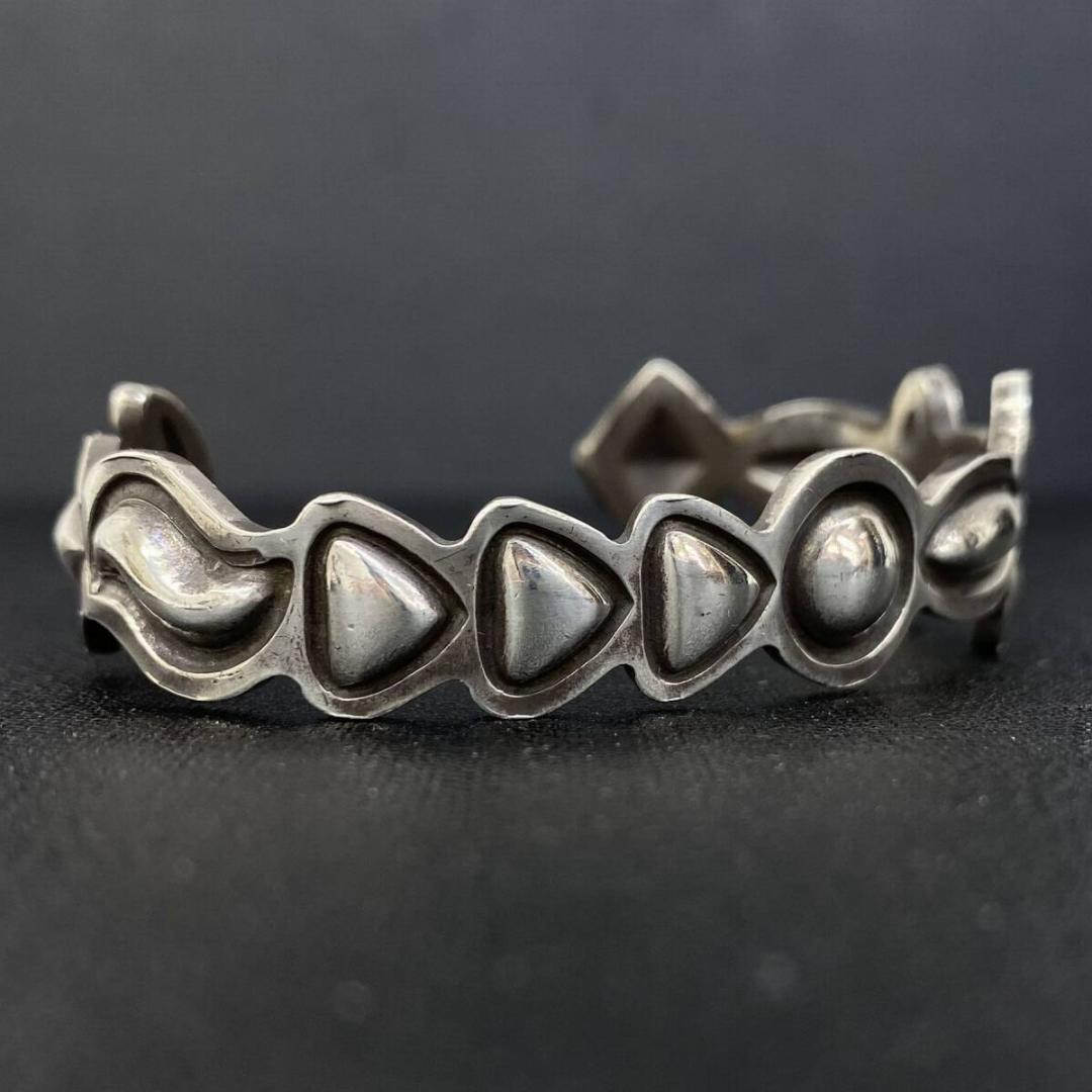 NAVAJO Alex Sanchez ネイティブ スタンプワーク バングル