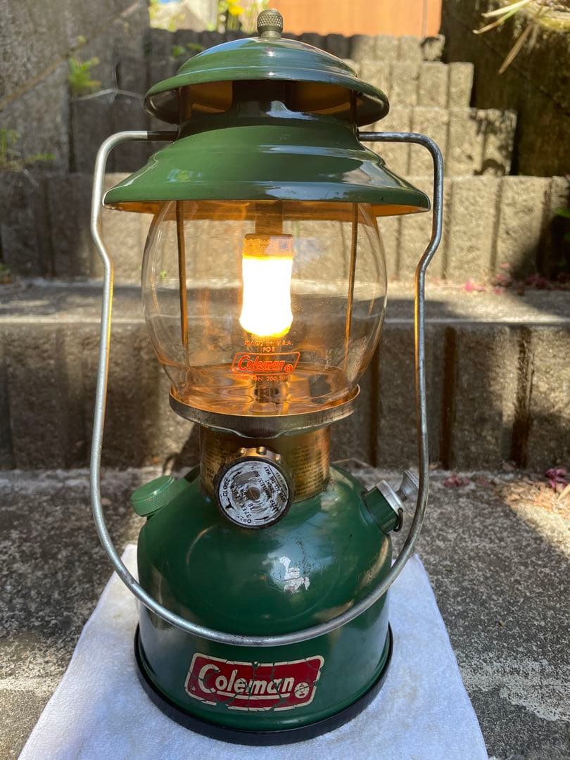 メンテ済》コールマン【'81年07月製200A700 ランタン（グリーン）】