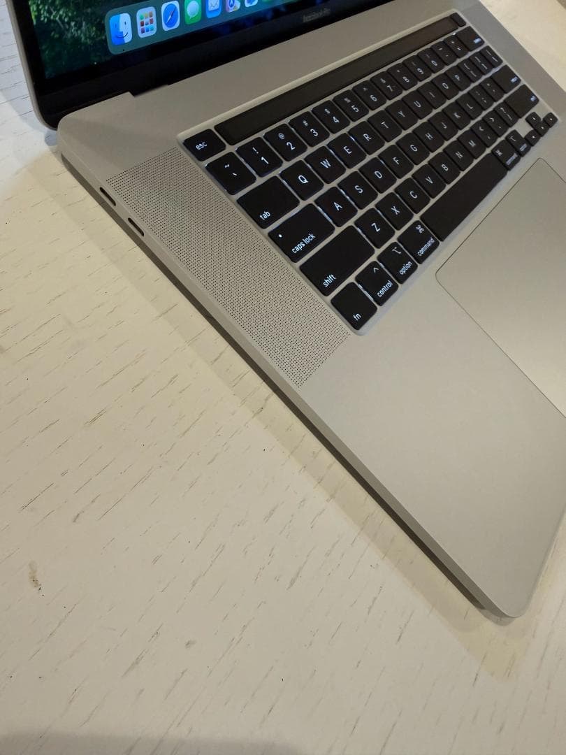 MacBook本体 MacBook Pro Intel /i9/16GB/1TB