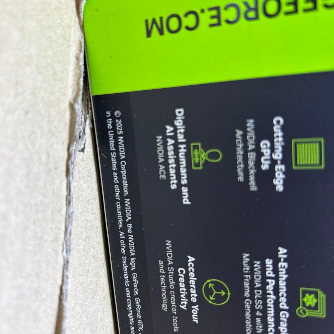 グラフィックボード・グラボ・ビデオカード ASUS TUF-RTX5060TI-O16G-GAMING