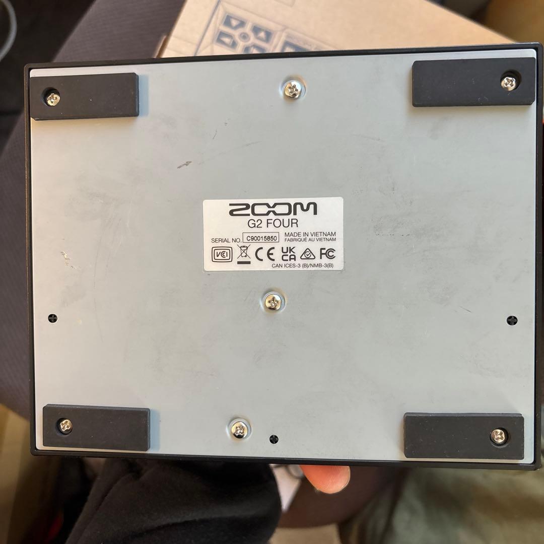 Zoom G2 FOUR エフェクター　保証書あり