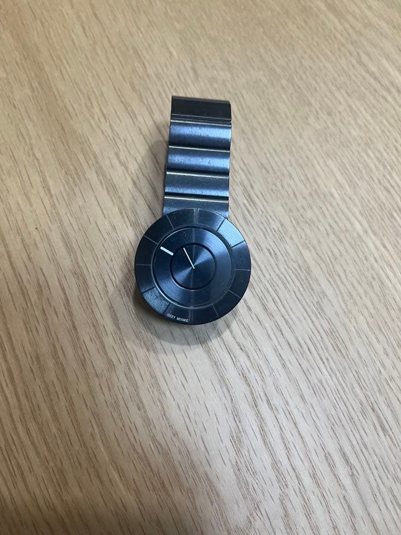 Yadorigi Time　他の方購入不可イッセイミヤケ　to 腕時計