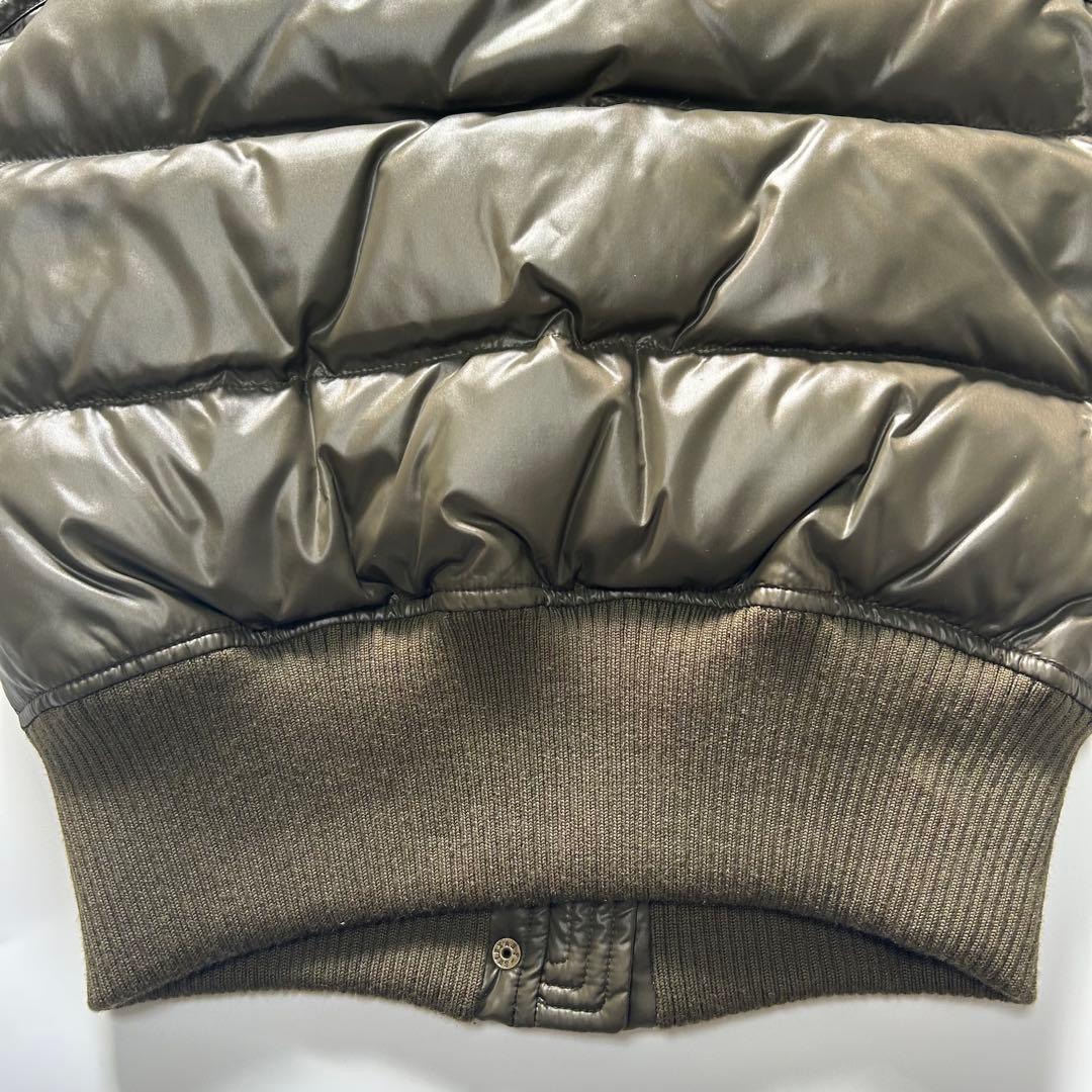 美品✨　バーバリー ダウンベスト リアルファー　ロゴ刺繍　カーキ　チェック　②