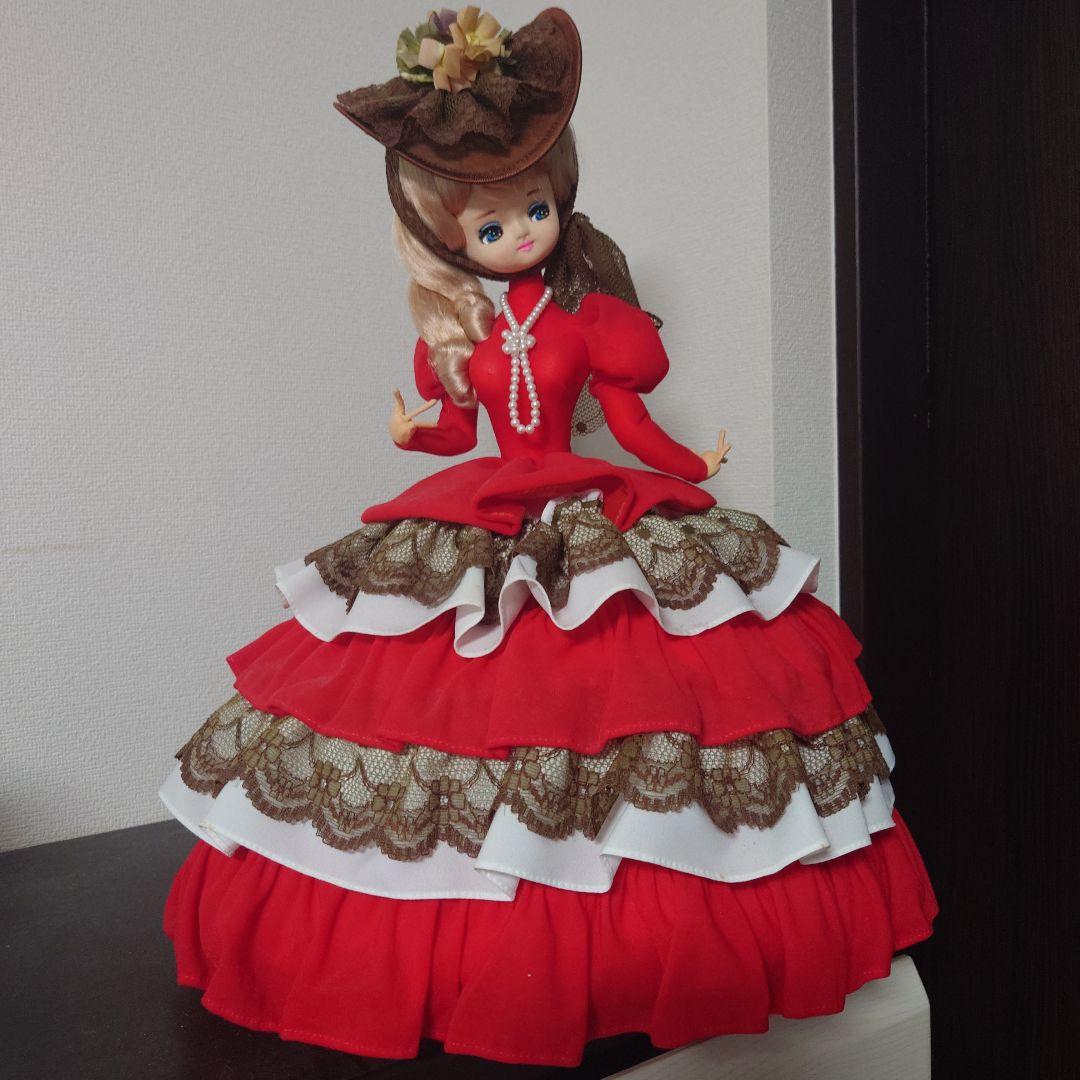 フランス人形　赤いドレス　大きめ　レトロ　アンティーク　レア　美人