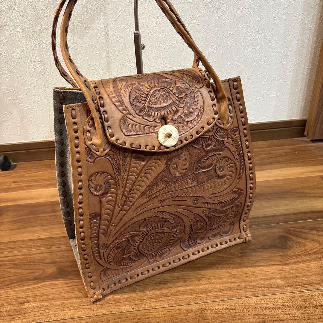 【美品】カービングトライブス レザー 本革製 トートバッグ 台形 グレース