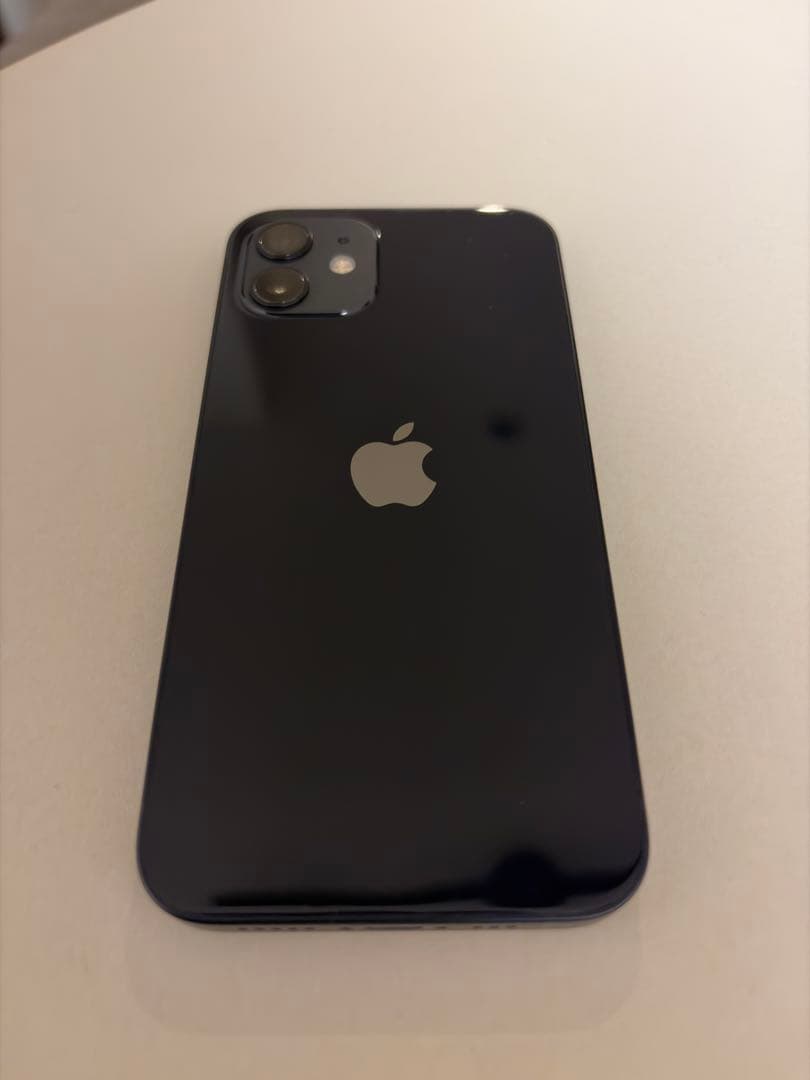 【美品】 Apple iPhone 12 128GB ブラック Simフリー