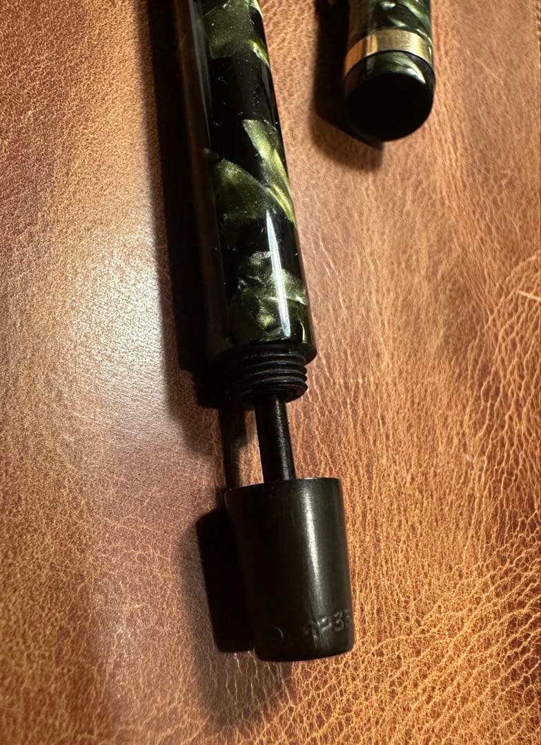 オノト　6233　グリーン&ブラックマーブル　M（中字）5号ニブ