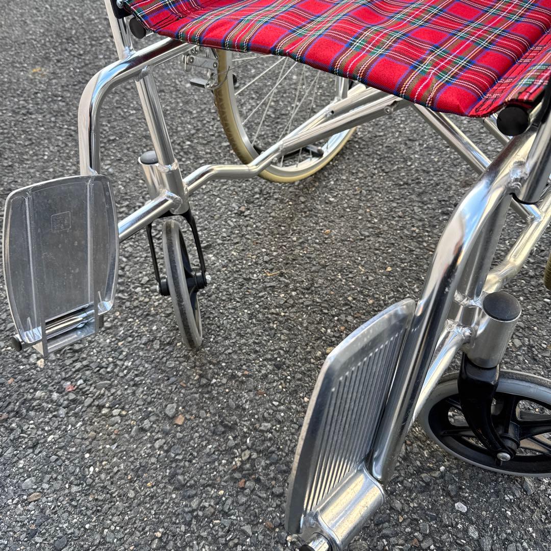 美品 軽量自走用車椅子 チェック柄　引取限定【A-193】