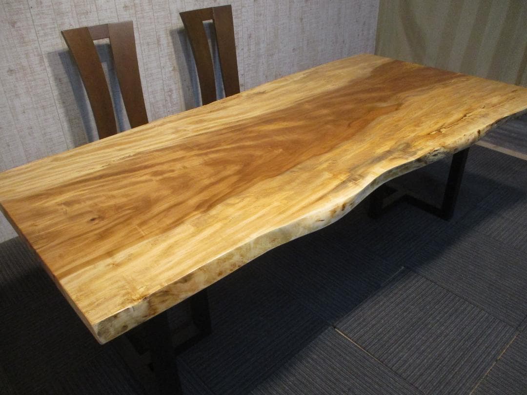 ＃1602■　栃　トチ　テーブル　ローテーブル　ダイニング　座卓　一枚板