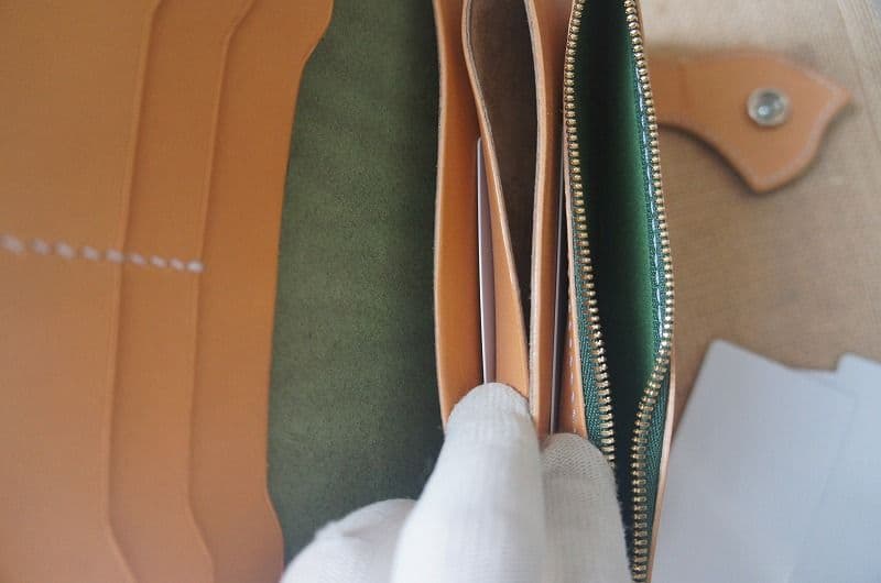 送料無料　ルガトショルダーのバイカーズウォレット【パロットグリーン】