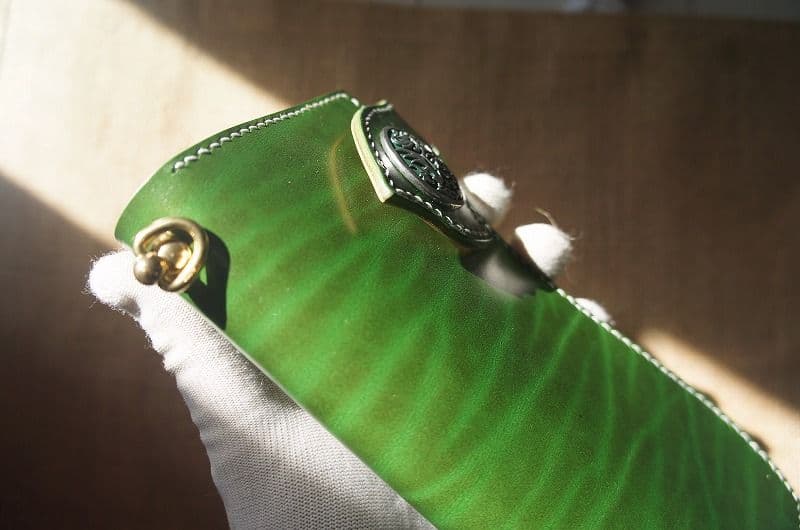 送料無料　ルガトショルダーのバイカーズウォレット【パロットグリーン】