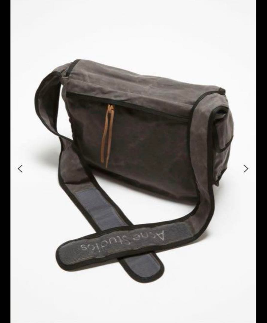 Acne Studios アクネストゥディオズ ショルダー　バッグ