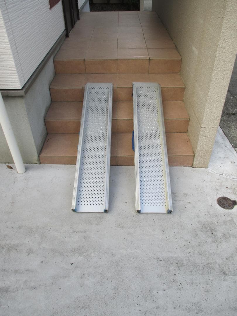 東山産業 スライドスロープ ESK300 アルミ 1.5 ～ 3m車椅子段差解消