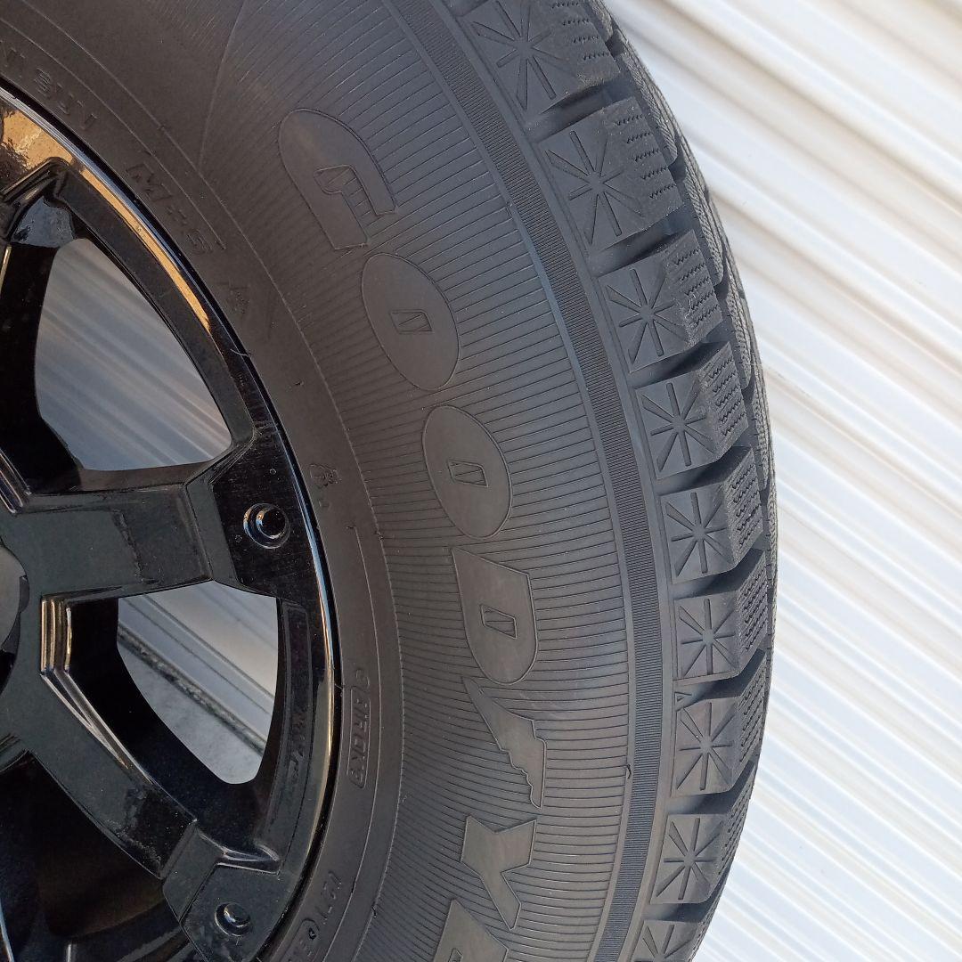 ランクルプラド　スタッドレス265/65R17 6穴　ブラックホイール付き4本