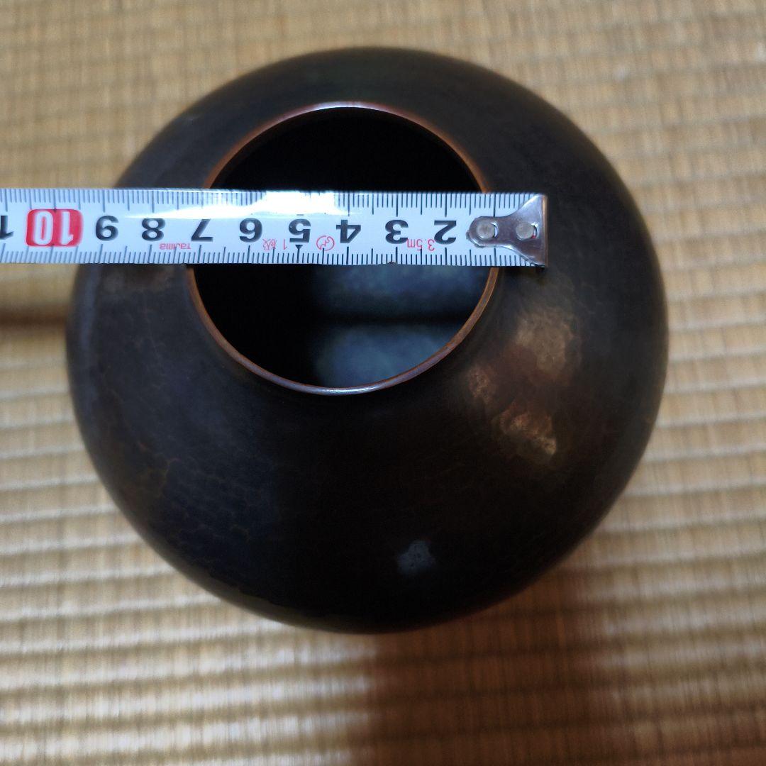 ダークブロンズ金属製花瓶