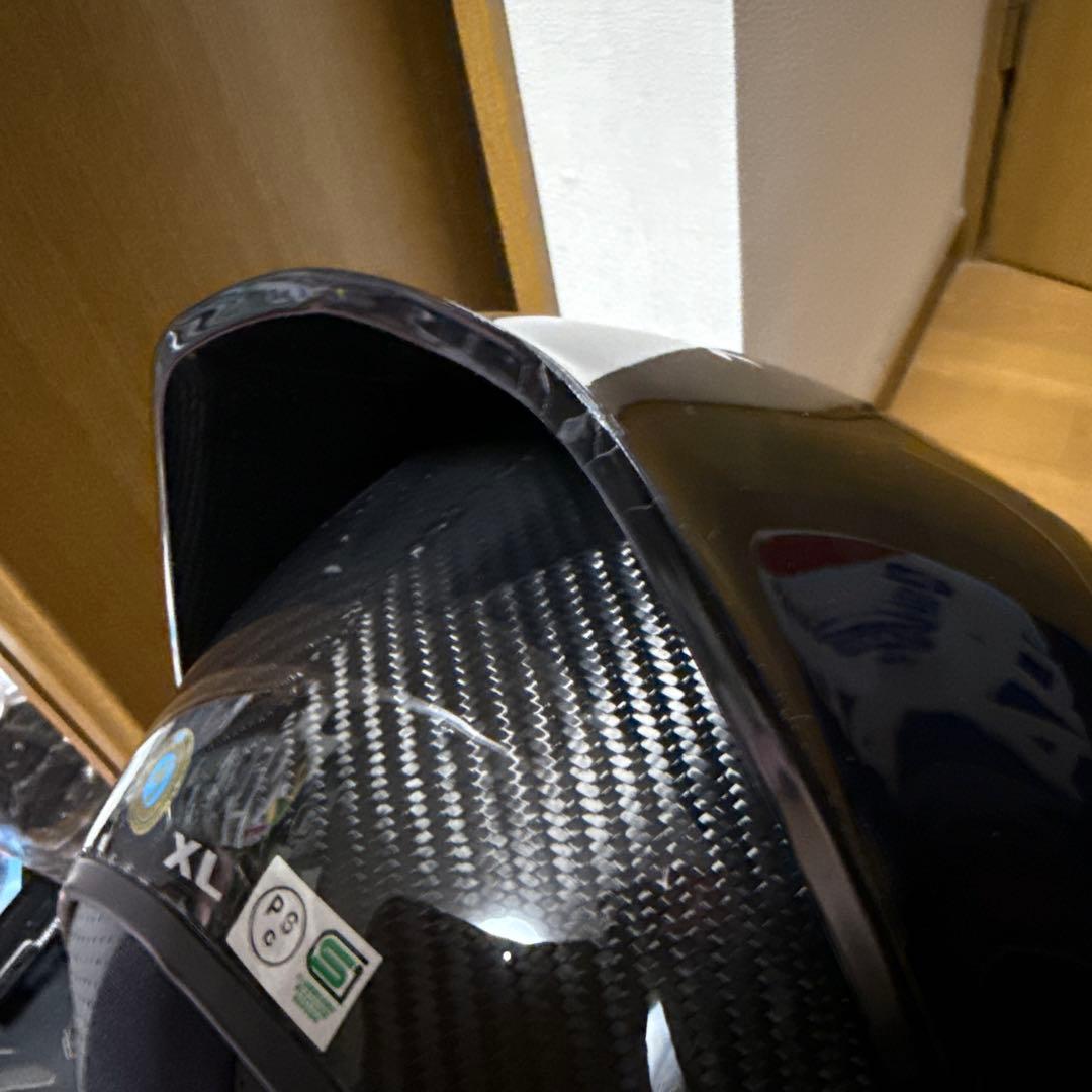 shark カーボンヘルメット