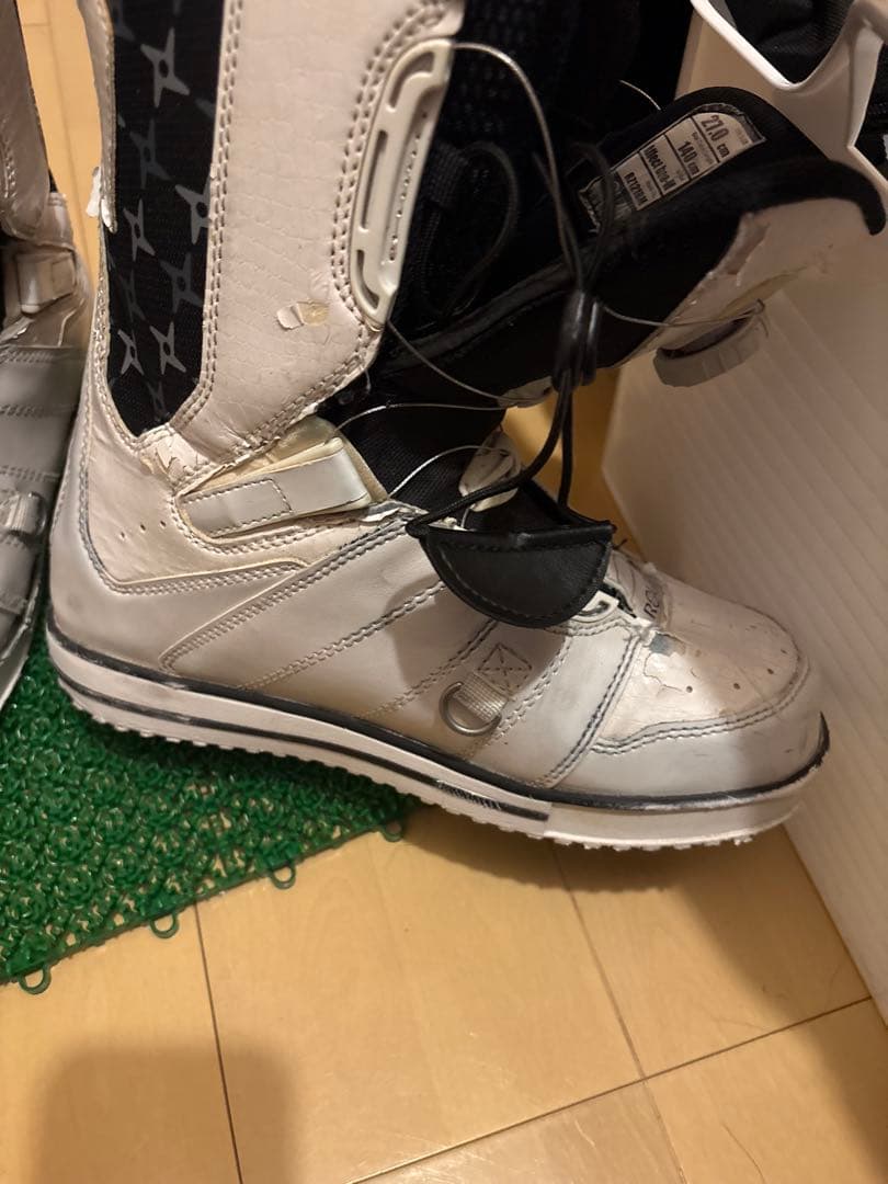 【SALOMON】サロモン スノーボード3点セット ＋ブーツ追加！ 値下げ交渉⭕️