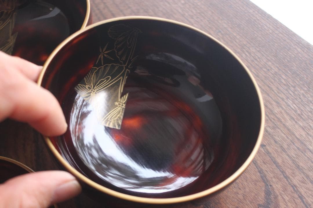 時代逸品！風情ある曙塗に優美な緞子蒔絵の映えるお椀2点（検輪島塗吸い物椀蒔絵椀