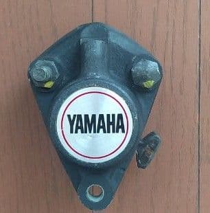 （太郎) ヤマハ　RD250.350 フロントブレーキキャリパーASSY