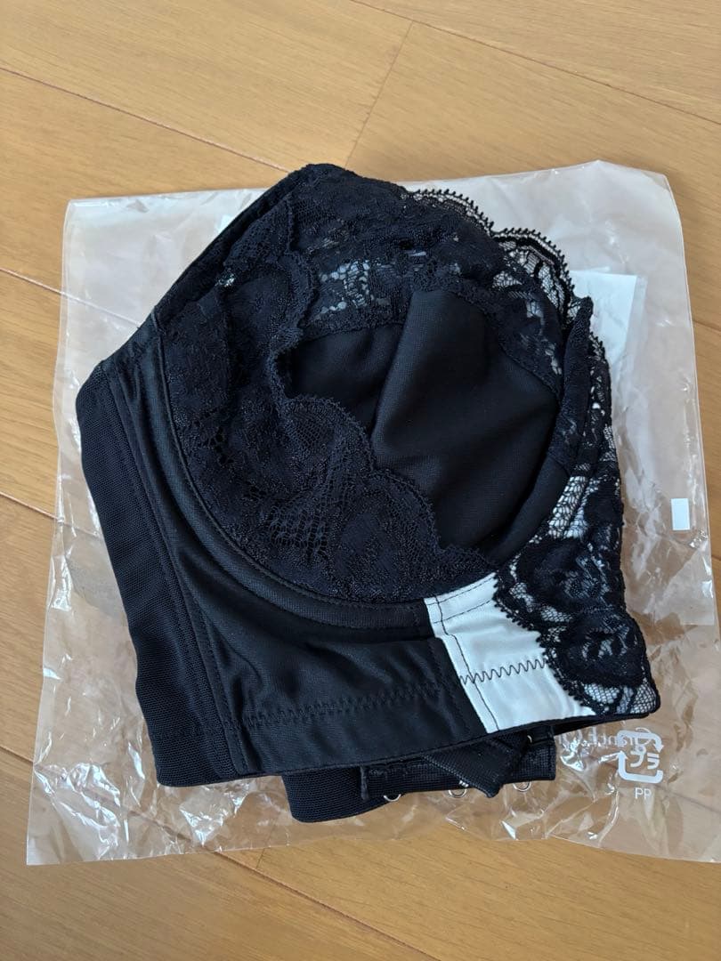 lala ブラジャー　E75 グラント