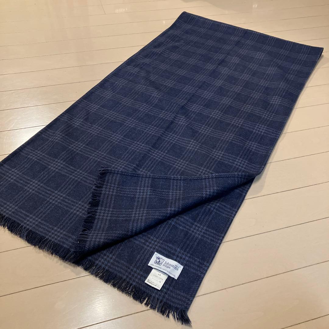 Johnstons of Elgin カシミヤマフラー ネイビー チェック柄