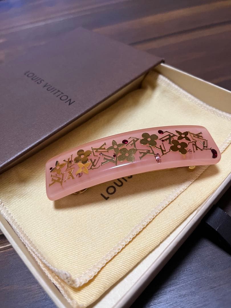 ヘアアクセサリー LOUIS VUITTON