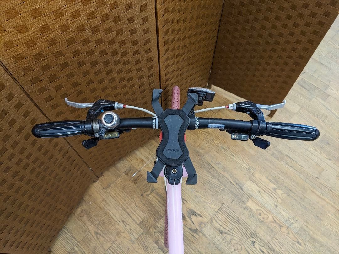 配送方法変更済み　U065 クロスバイク　28インチ　3×8段変速　ピンク