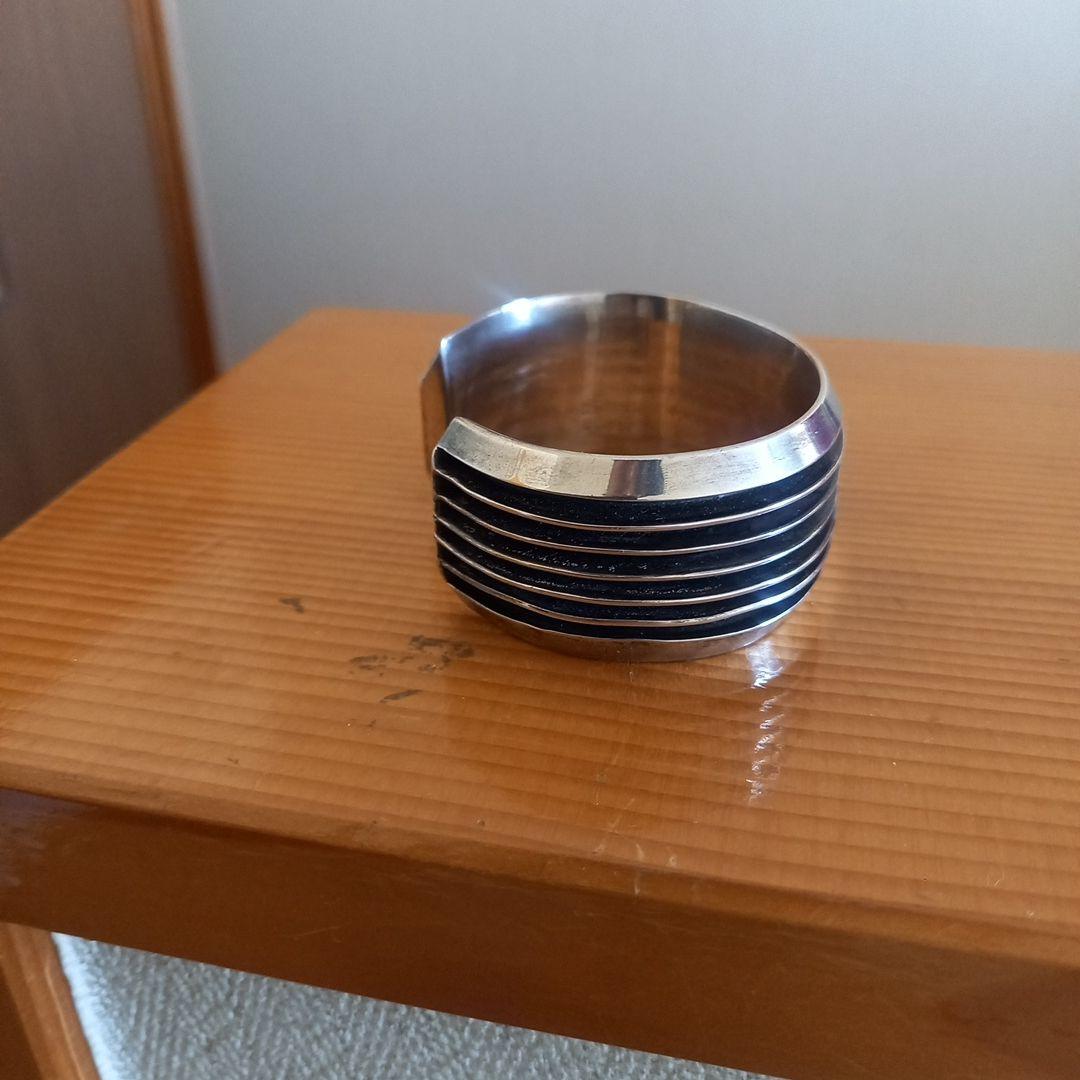 美品！！トムホーク　TOM HAWK　バングル　インディアンジュエリー　ナバホ