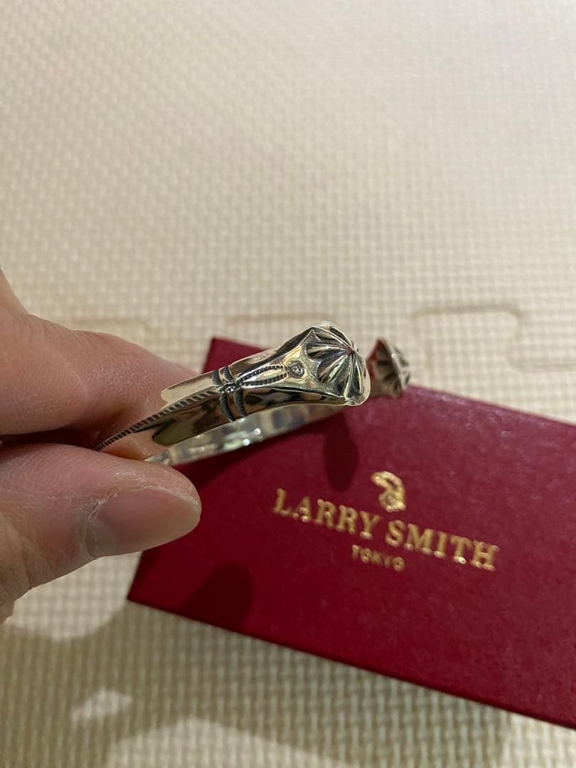 アクセサリー LARRY SMITH/TRIANGLE SIDE SHELL BRACELET