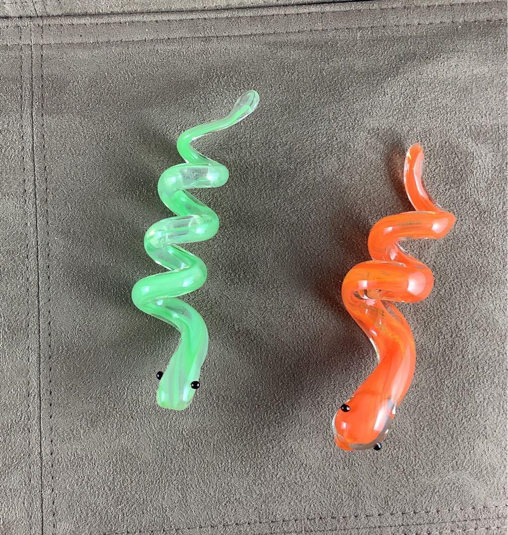 クルクルニョロっと可愛いガラスのヘビペア オブジェ 巳年 蛇