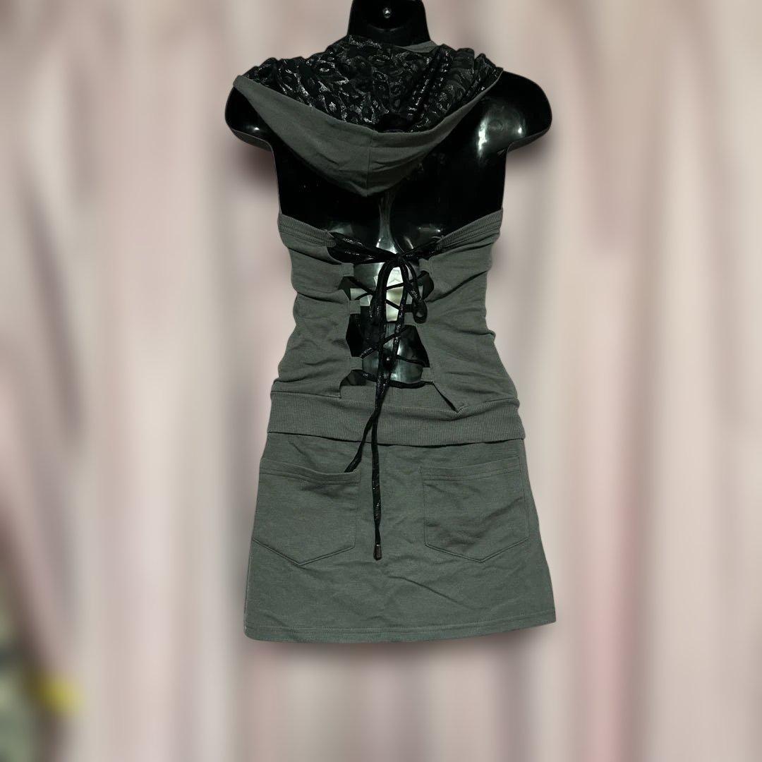 未使用　d.i.aセットアップ　グレー フード付きタイトスカート