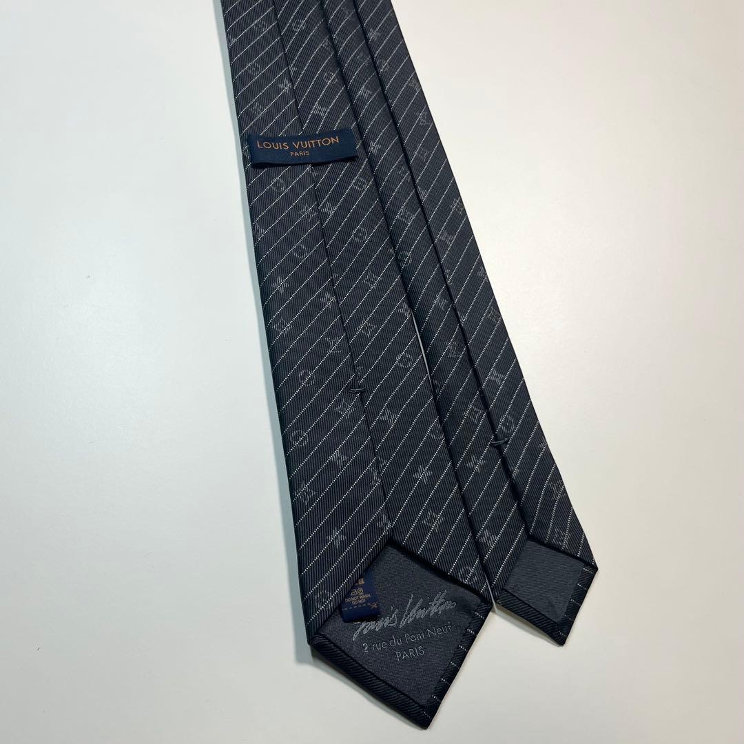 現行✨極美品✨LOUIS VUITTON ネクタイ　モノグラム　LV ナロータイ
