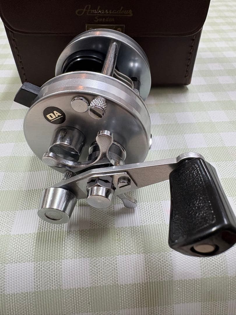 アブガルシア アンバサダー 2500C シルバー + Abu リール ケース