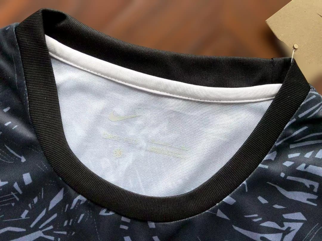 Stüssy 半袖シャツ 黒地葉柄 M