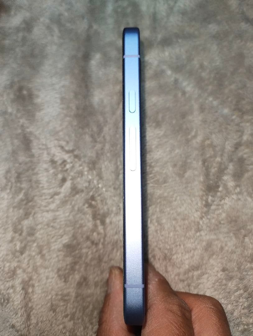 Google Pixel 9a Iris 本体