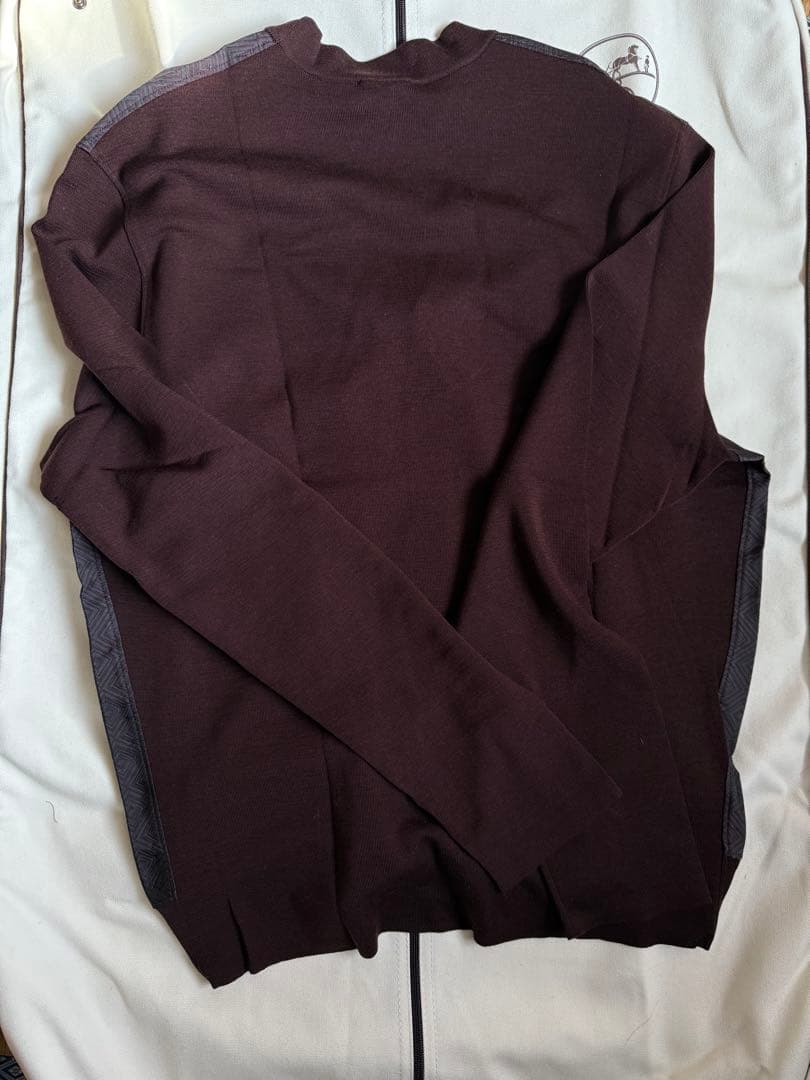 【未使用品】HERMES バーガンディカーディガン