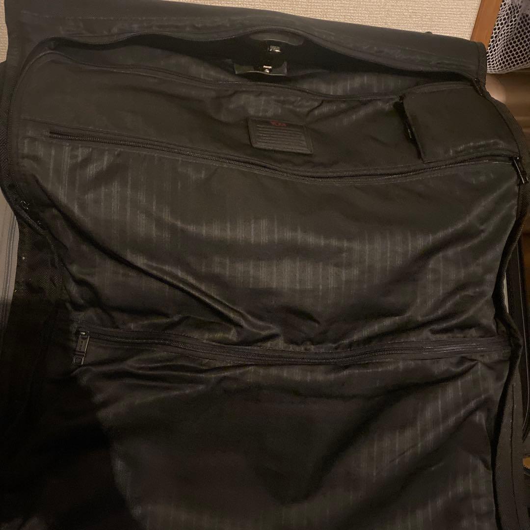 TUMI ガーメント・バッグ・トライフォールド・キャリーオン