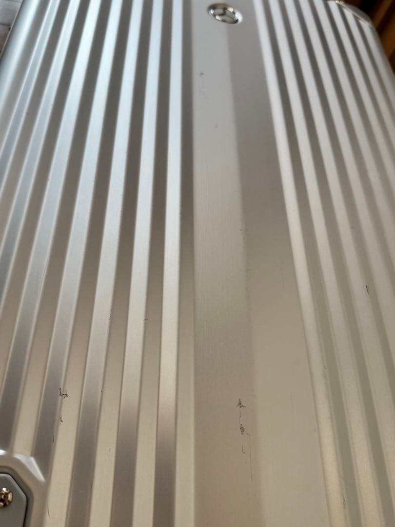 非売品　メルセデスベンツ　スーツケース　シルバーキャリーケース 4輪　65L