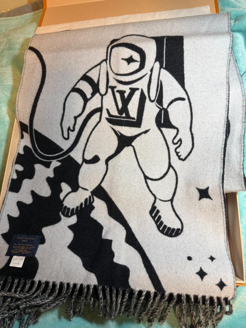 【超激レア】ルイ・ヴィトン　エシャルプ・シティサテライト マフラー　宇宙柄