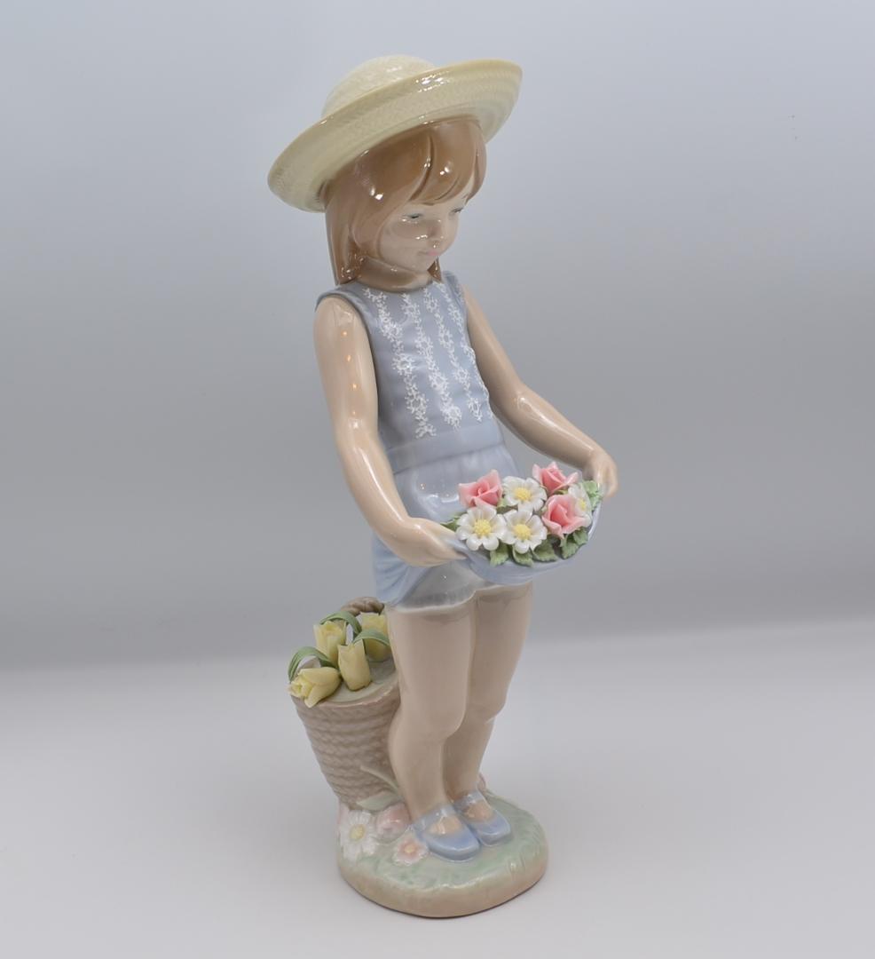 スカートいっぱいのお花　＃1284　★リヤドロ　スペイン　美品　ご成約済み