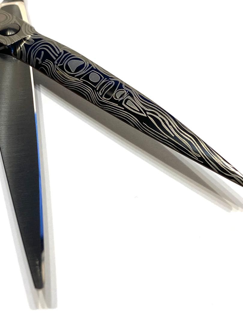 7インチ 刈込 ブラックチタンコート 剣刃 カットシザー 理容 美容 鋏