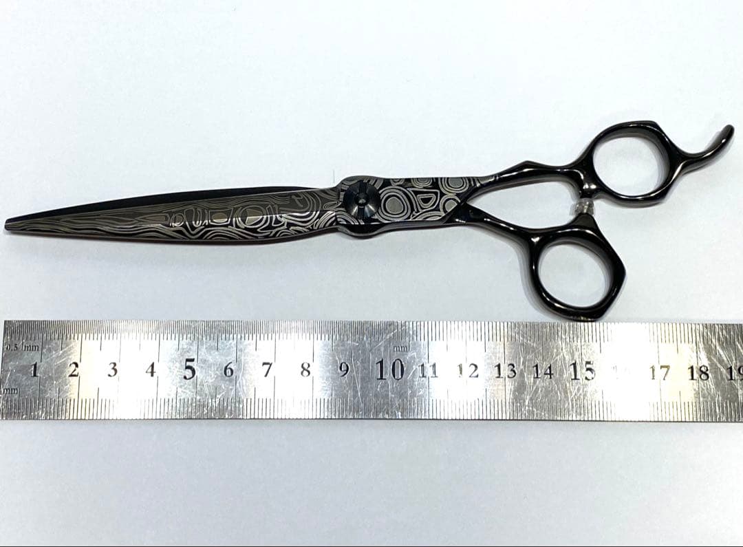 7インチ 刈込 ブラックチタンコート 剣刃 カットシザー 理容 美容 鋏