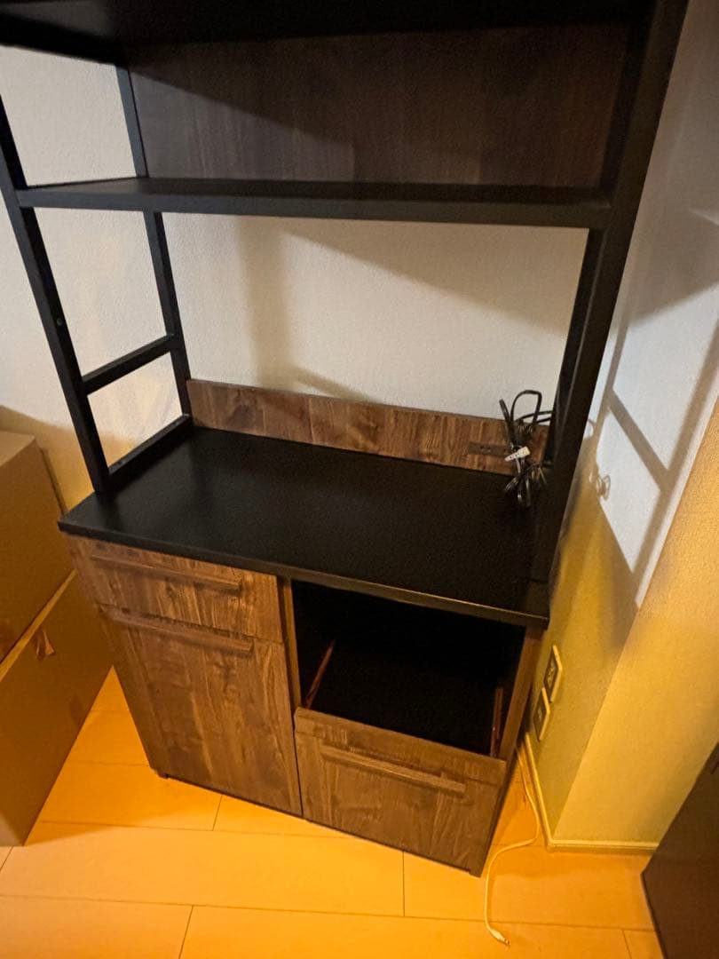 食器棚　引き取り限定